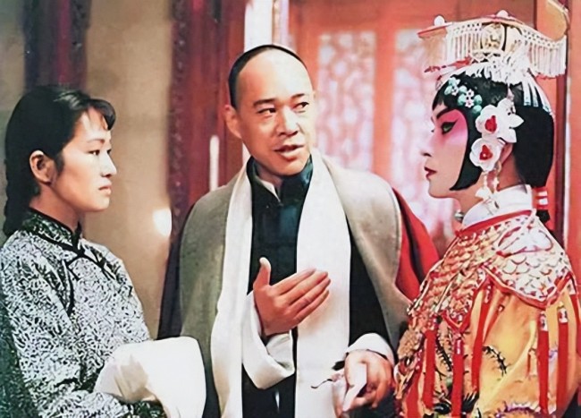 《霸王别姬》之菊仙：争来斗去的她用生命完成真虞姬的绝唱